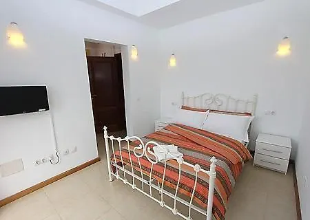 Villa Playa Blanca Sleeps 8 With Pool Air Con And Wifi
